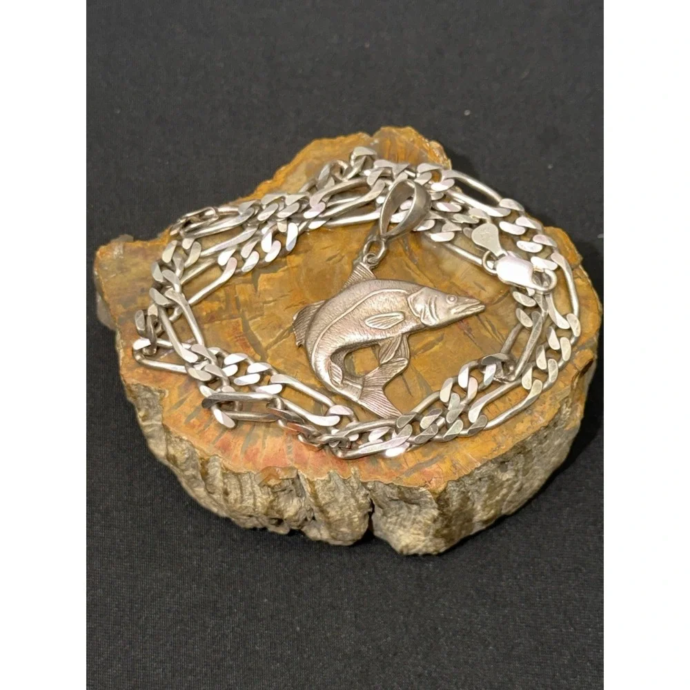 44.6g Solid 925 Sterling Silver 22in Figaro Chain W/ Snook Pendant Italy DES